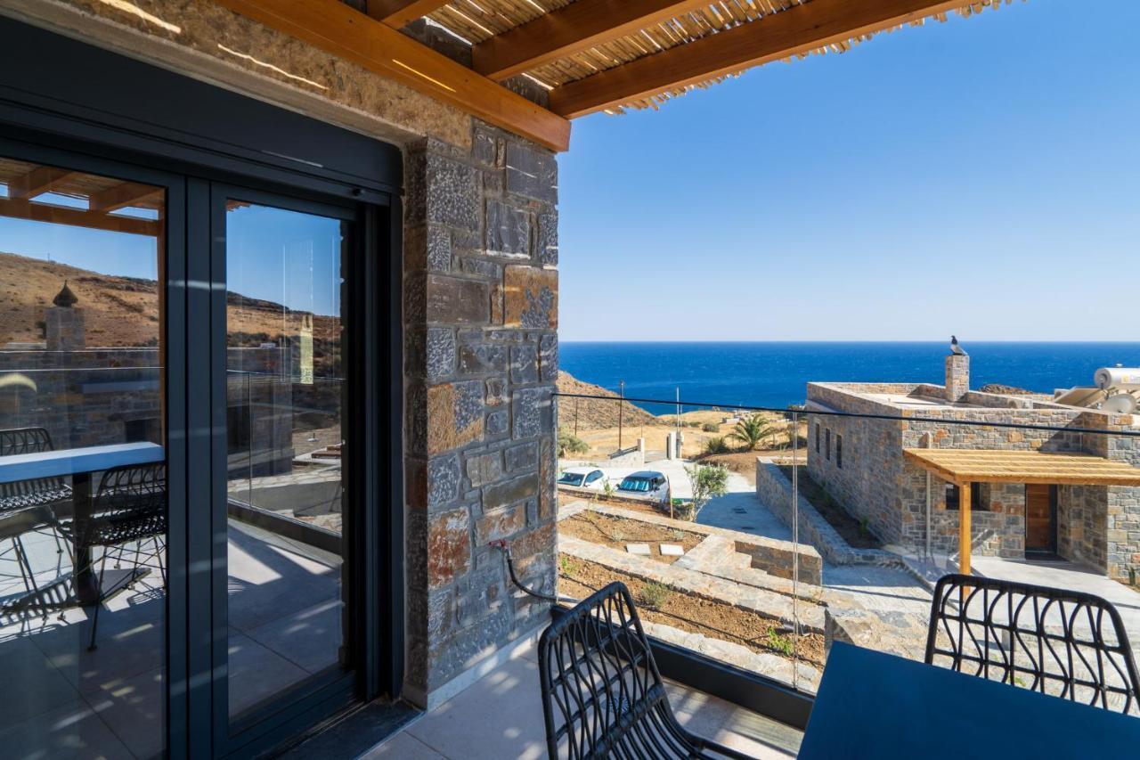 Celine Private Residences Лентас Экстерьер фото