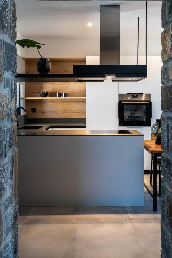 Celine Private Residences Лентас Экстерьер фото