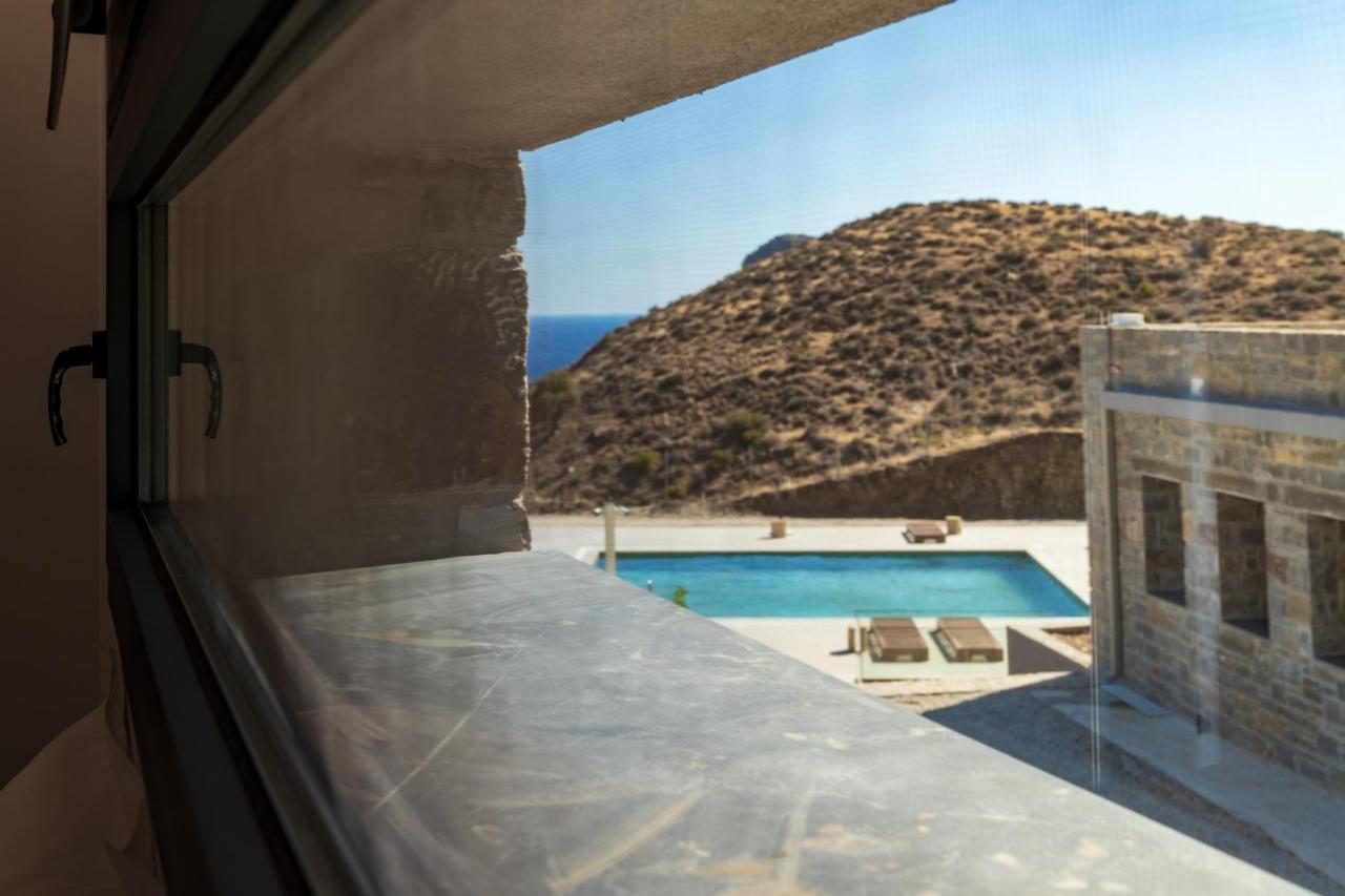 Celine Private Residences Лентас Экстерьер фото