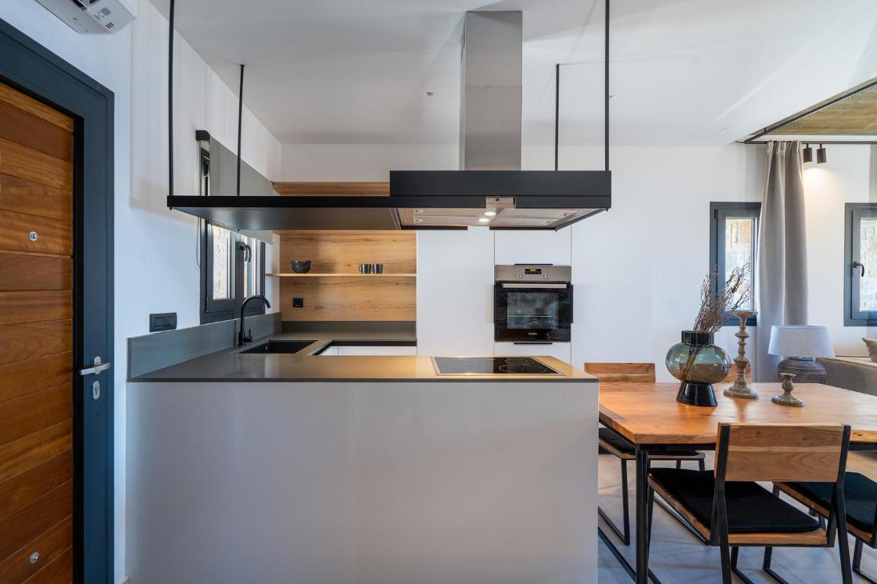 Celine Private Residences Лентас Экстерьер фото