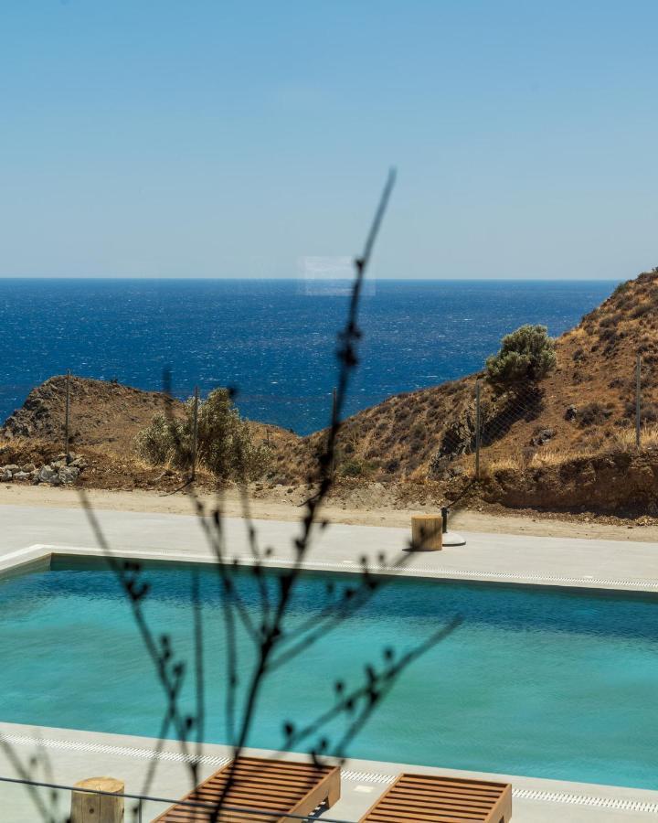 Celine Private Residences Лентас Экстерьер фото