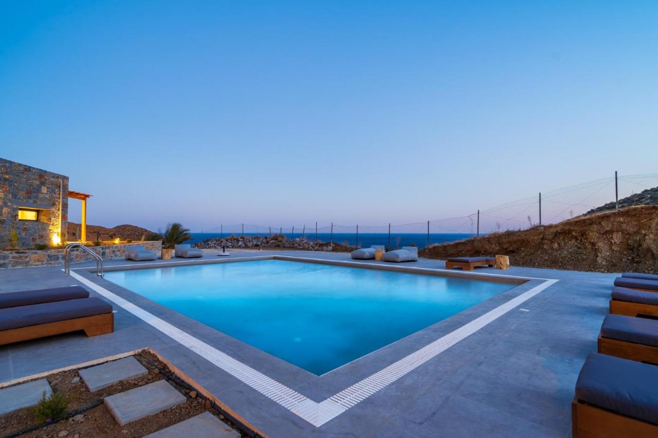 Celine Private Residences Лентас Экстерьер фото